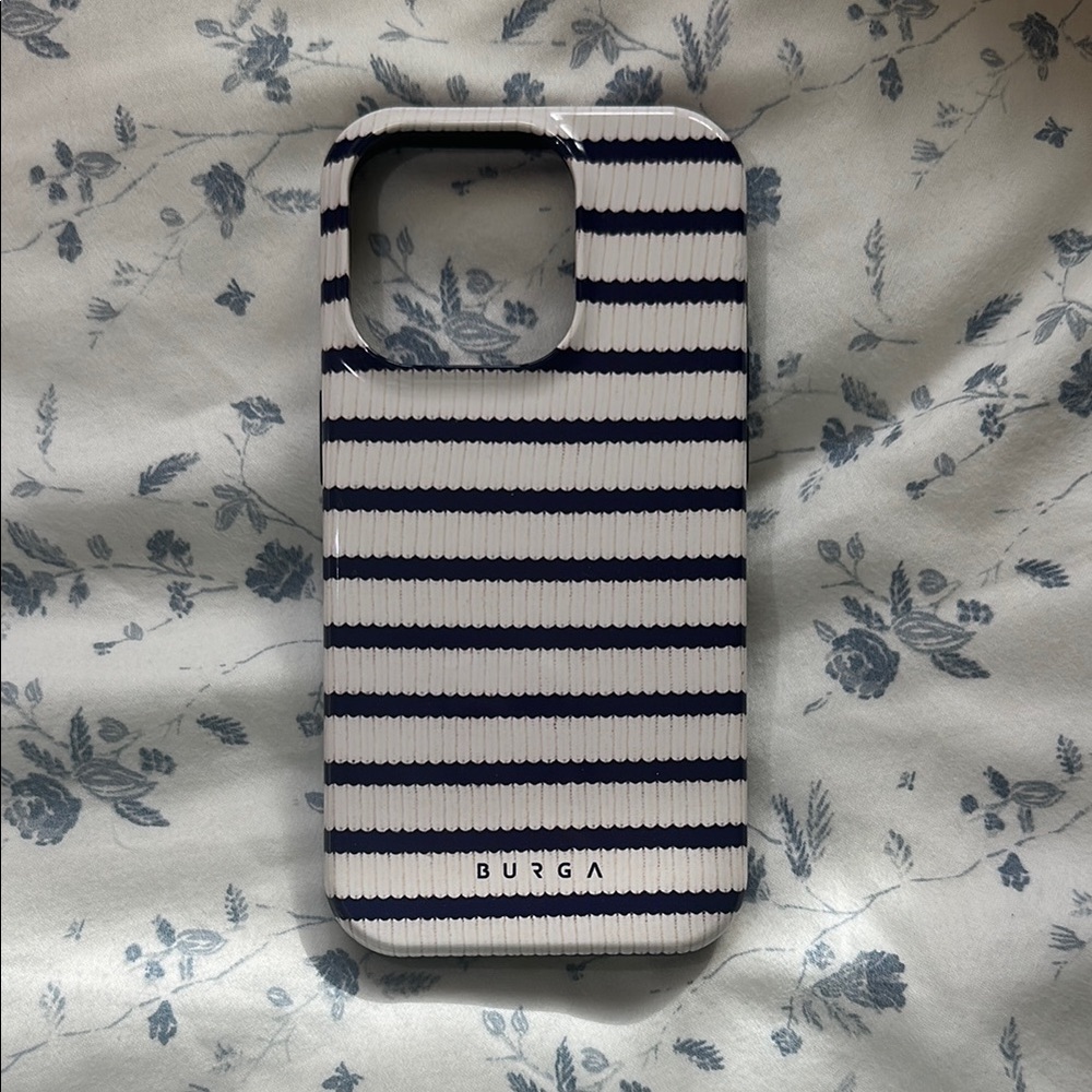 Burga iPhone 14 Pro Case